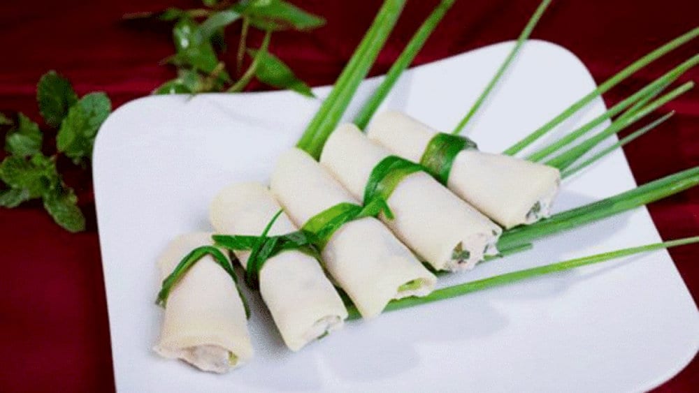Măng vầu cuốn thịt 